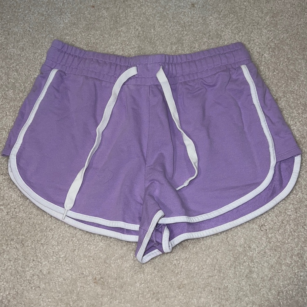 light purple sweat-shorts